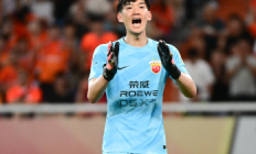 乐鱼APP-颜骏凌：有4支球队都有夺冠希望，这样的中超才有意思
